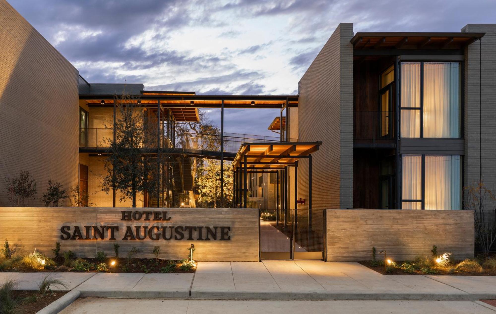 Hotel Saint Augustine Houston Eksteriør bilde
